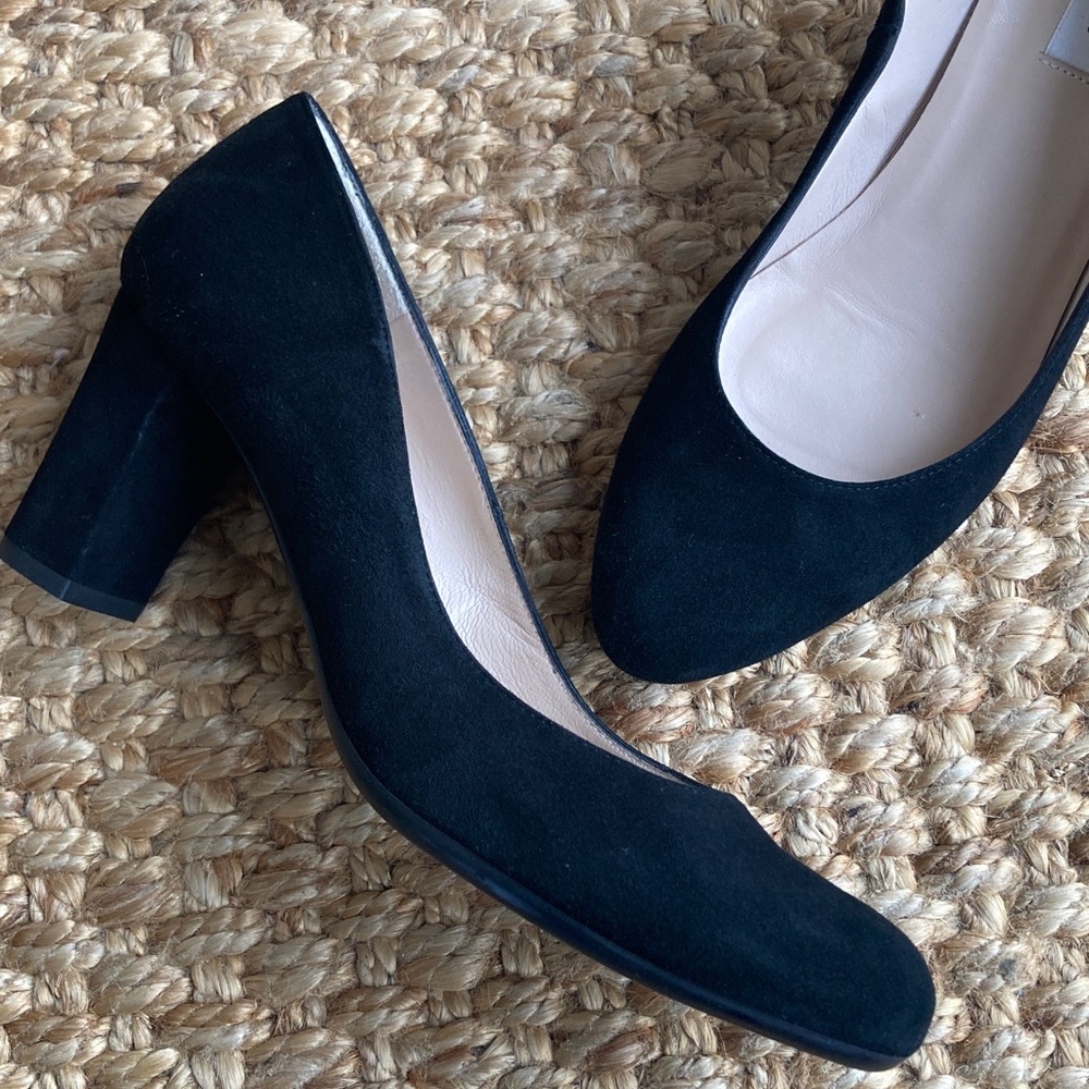 LK Bennett London Sersha Suede Pump. Black. Size 38.5 - Picture 7 of 13